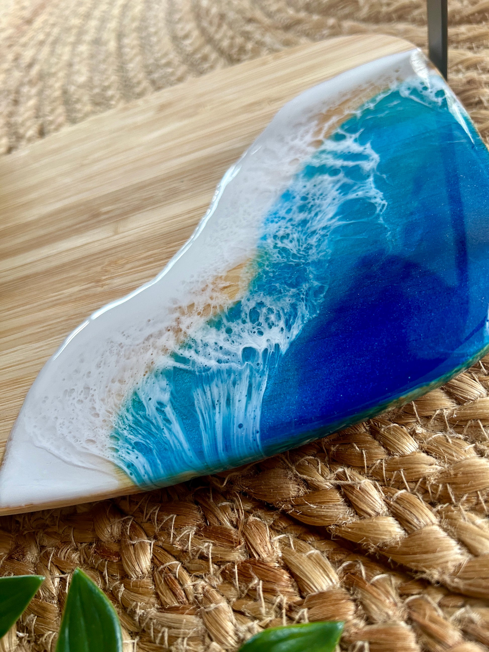 The perfect two tier serving tray for dishing up canapes at the summer BBQ, bring the beach to the garden and wow your guests with this seascape resin art serving platter.