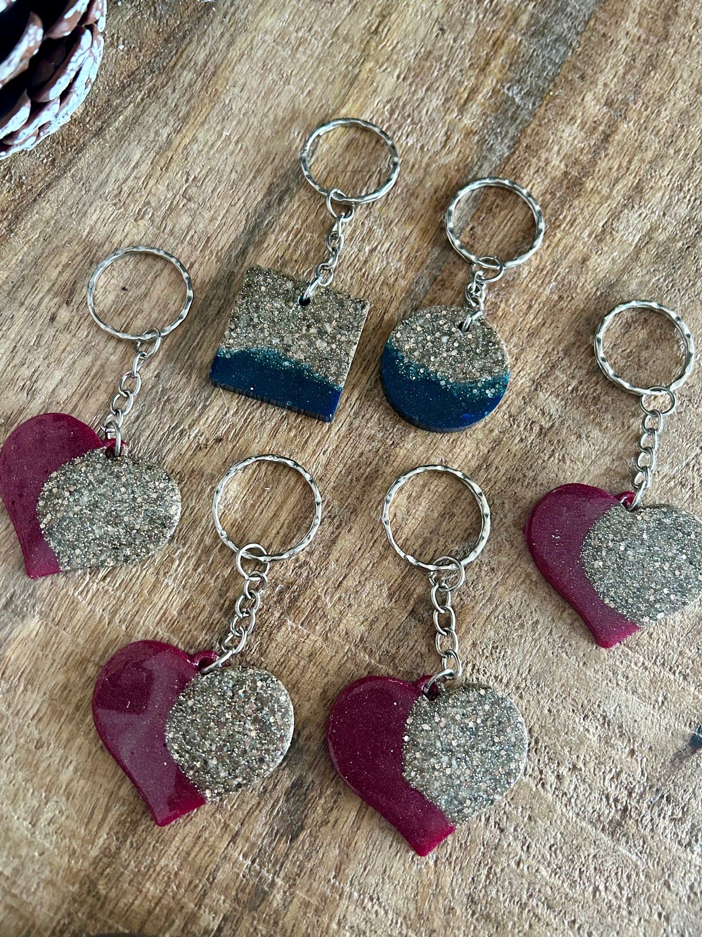 Memorial Ashes Preserved in Resin Keyring