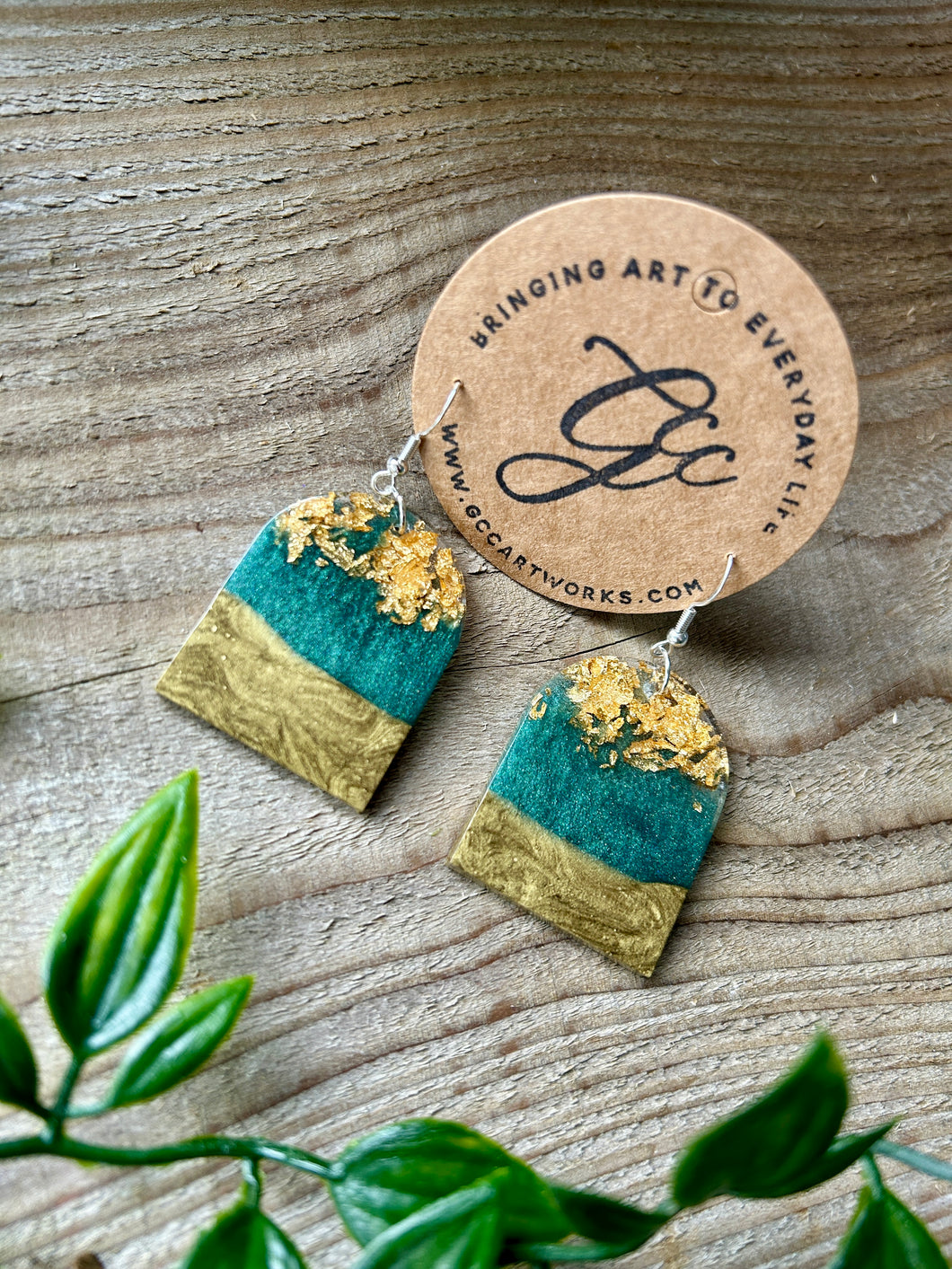 Resin Arch Earrings - Green and Gold