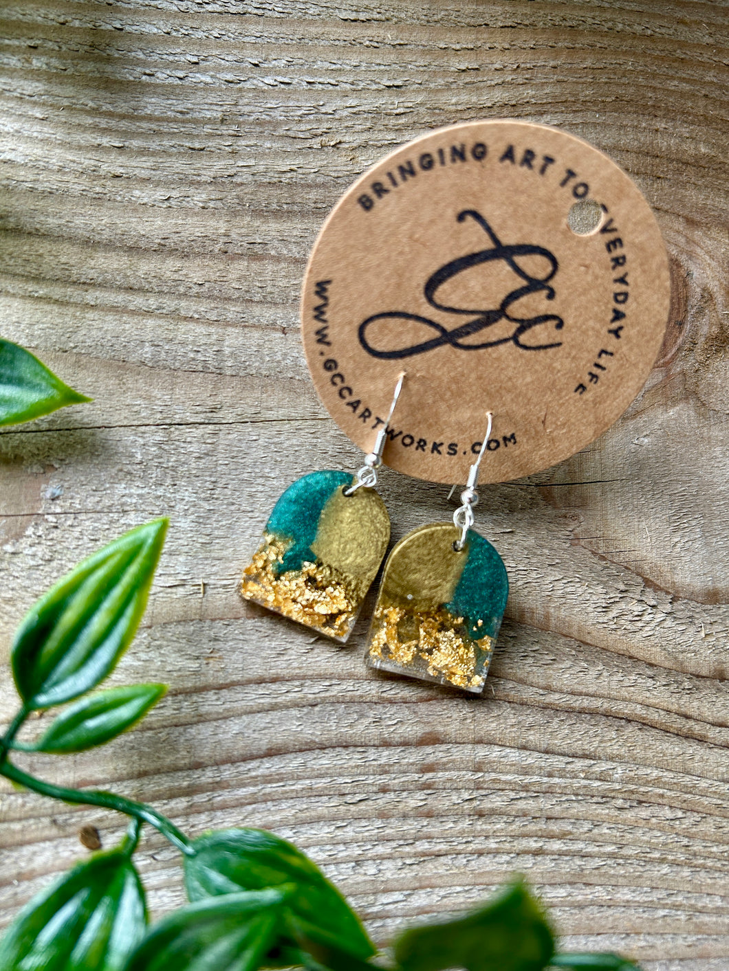 Resin Arch Earrings - Green and Gold